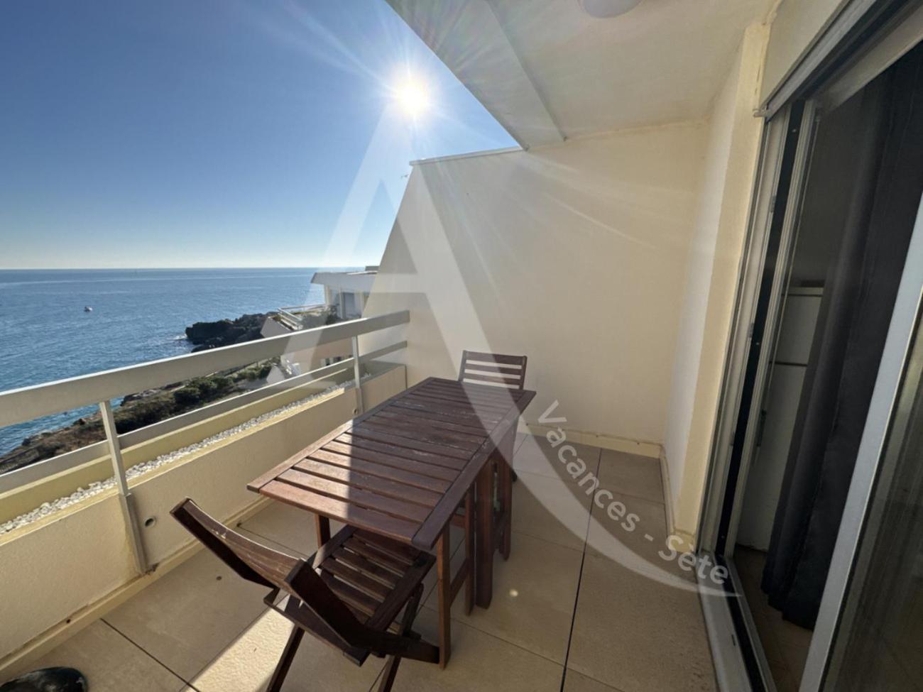 40 M², 1Ere Ligne Mer, Dernier Etage Avec Ascenseur Sete Exterior photo