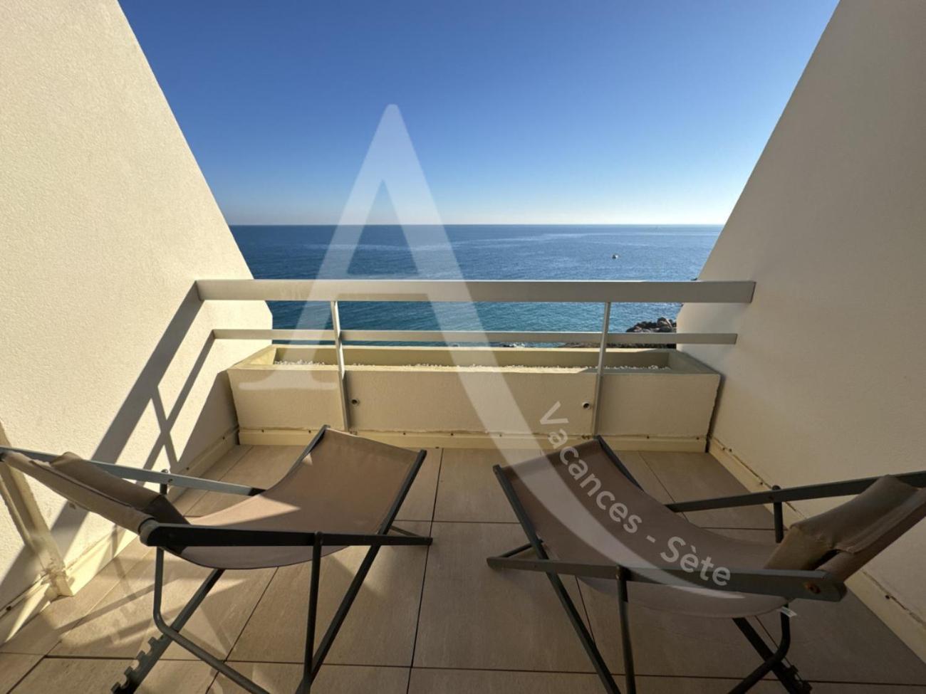 40 M², 1Ere Ligne Mer, Dernier Etage Avec Ascenseur Sete Exterior photo